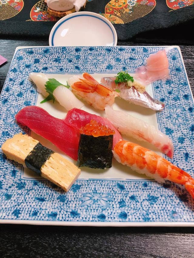 SUSHI DINING 遊 - サブ画像1