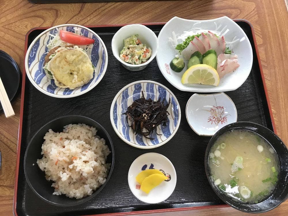 はまゆう食堂