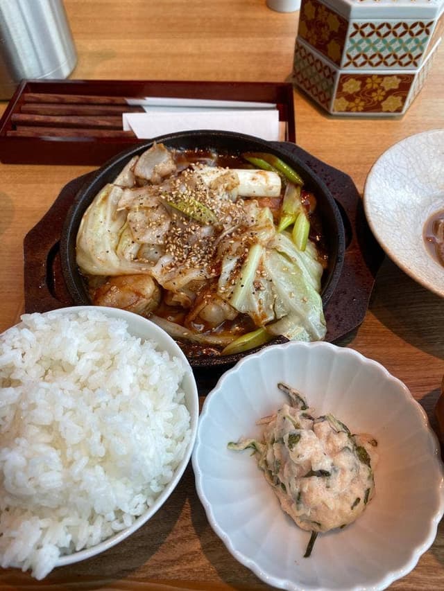 博多もつ鍋 やまや 月庭 西中洲店 - サブ画像1