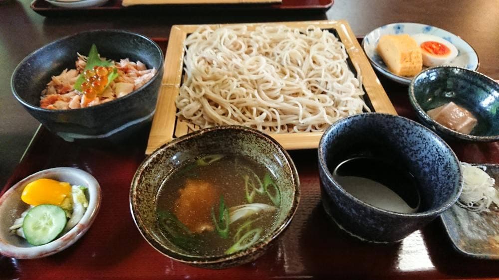 蕎麦・甘味処 鳴瀧園 ふくろう亭