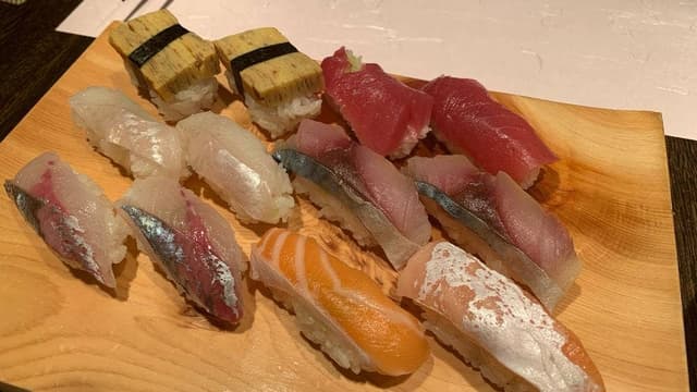 会員制寿司割烹 鷹勝 博多総本店 - サブ画像1