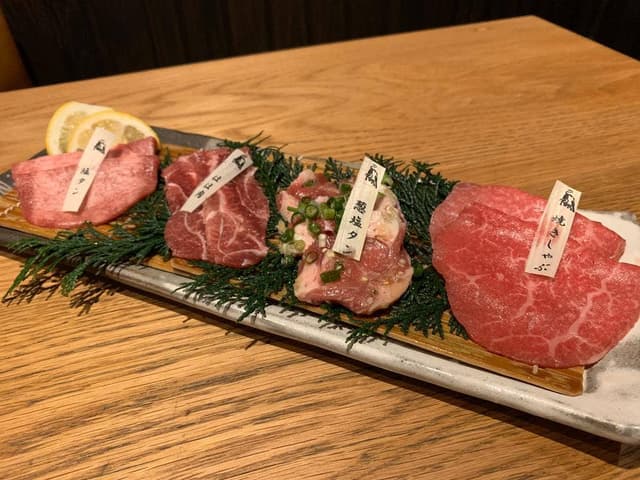 炭火焼肉 牛仁 一番町本店 - サブ画像2