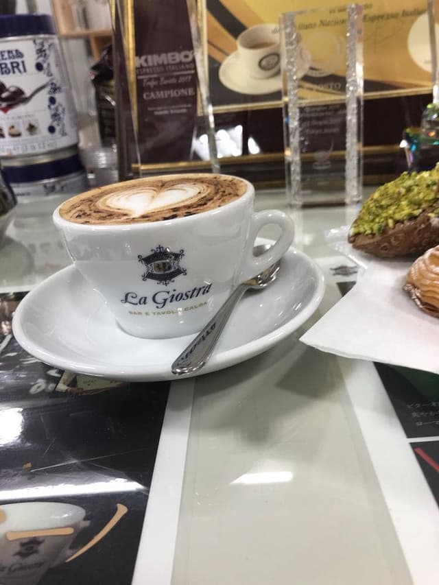 バール エ ターヴォラ カルダ ラ・ジョストラ - サブ画像2