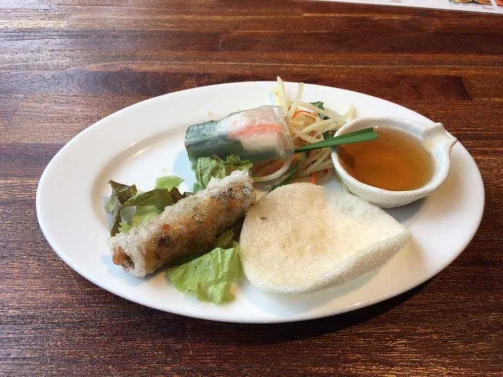 ベトナムレストランカフェ カムオーン GEMSなんば