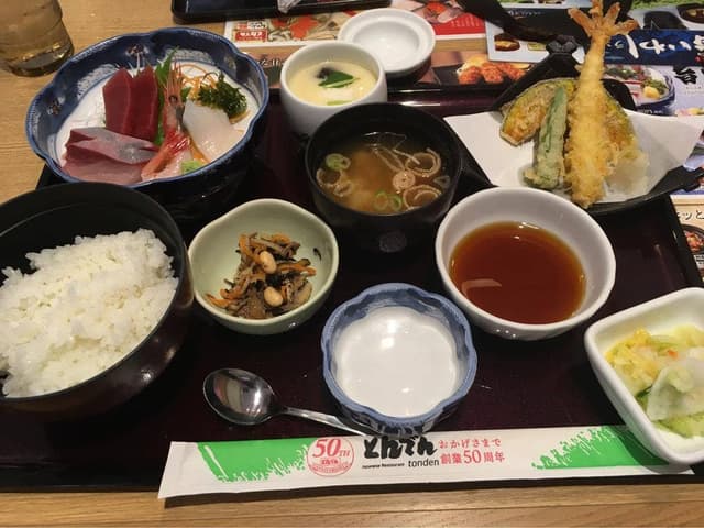 とんでん 白幡店 - サブ画像1