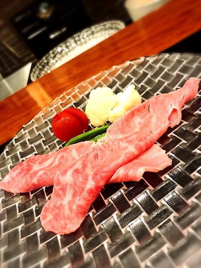 神戸牛 ステーキ割烹 雪月花 炭火焼 - サブ画像2