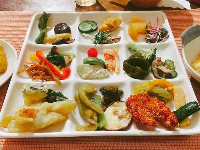 バーバーズ ダイニング - サブ画像1