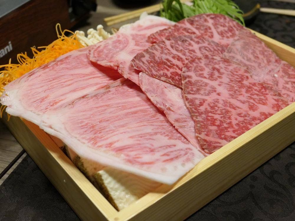 神戸牛しゃぶしゃぶ 肉邸 金山