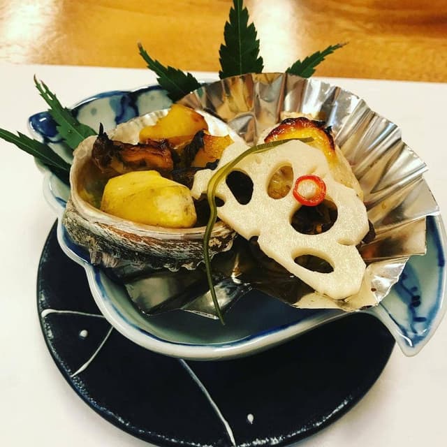 日本料理 鮨割烹 つる◯ - サブ画像1