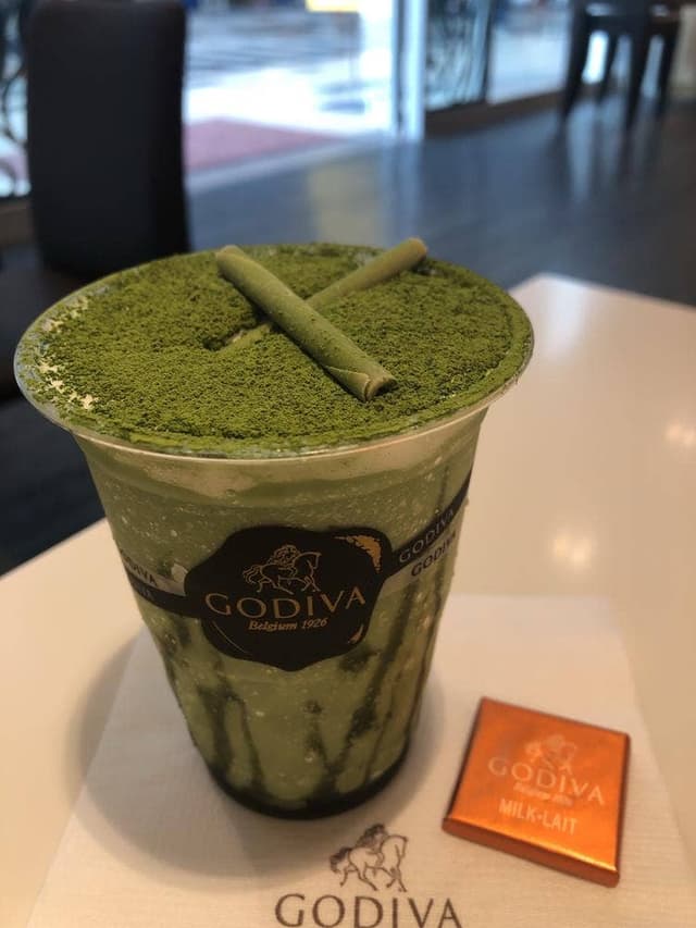 ゴディバ 神戸ハーバーランドUMIE店 - サブ画像1