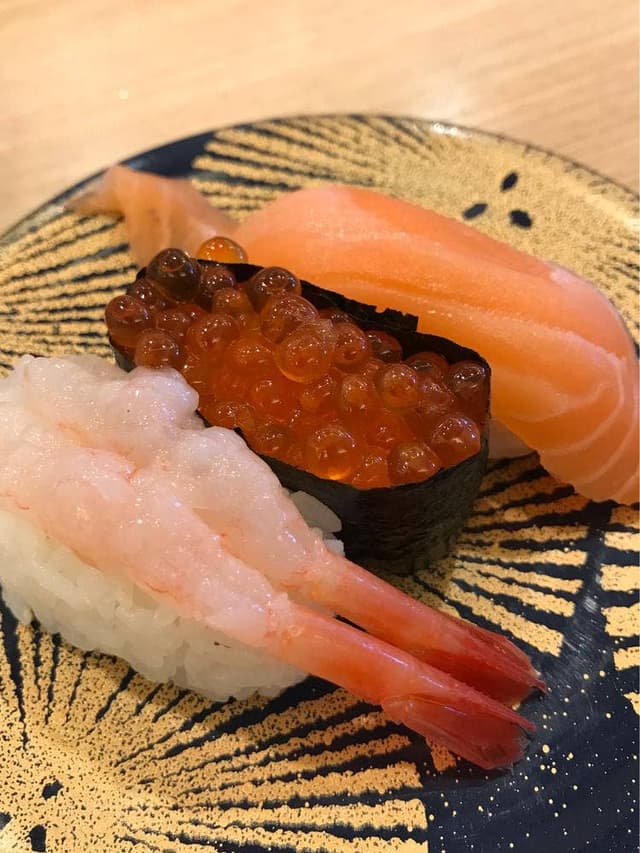 回転寿し トリトン 三輪店 - サブ画像3