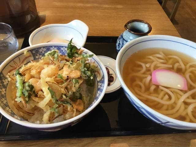 ウエスト うどん飯塚店 - サブ画像1