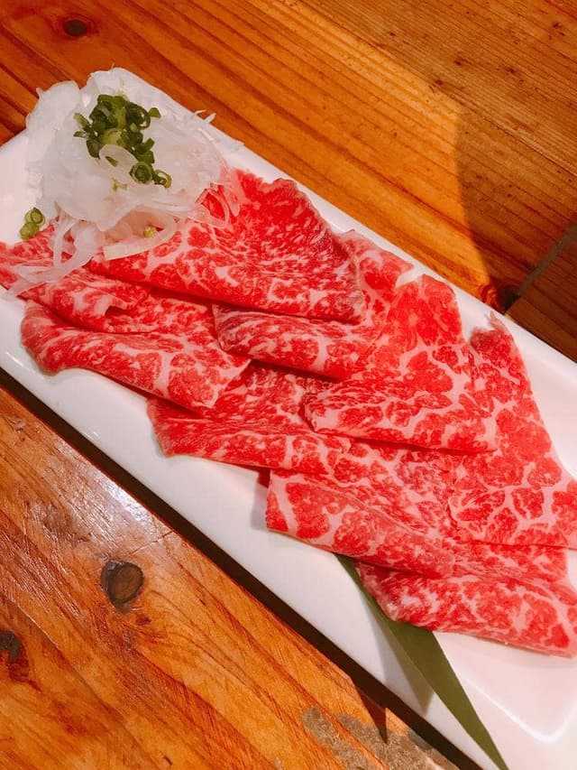 本格炭火焼肉わたなべ - サブ画像1