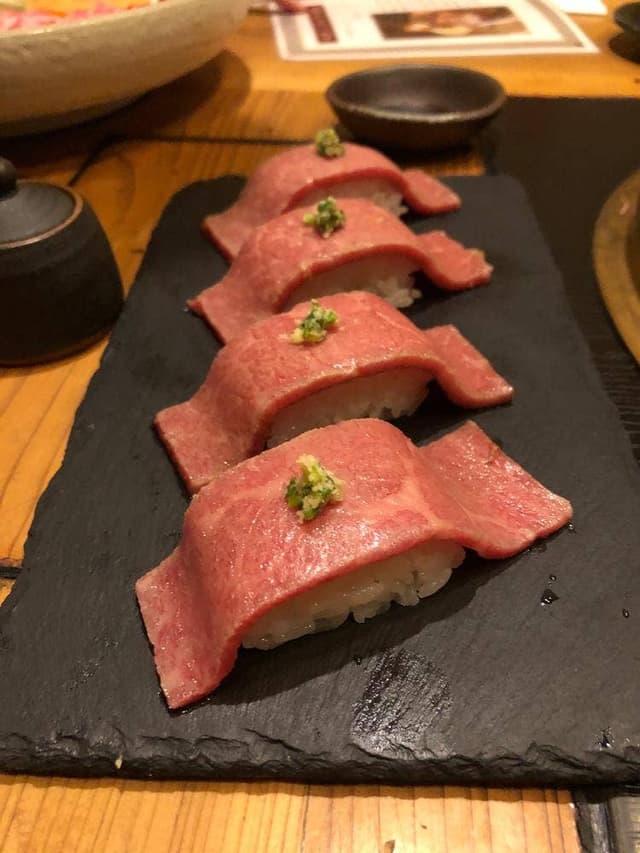 炭火焼肉 石垣屋 - サブ画像3