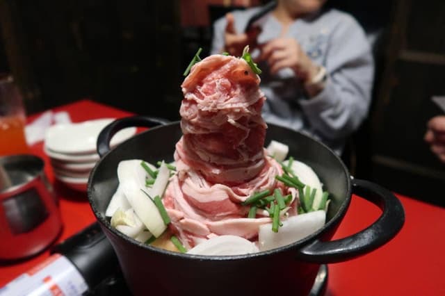 チーズタッカルビ×肉バル ミート田中 新宿西口駅前店 - サブ画像2