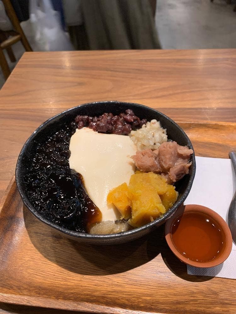 台湾甜商店 梅田阪急三番街店