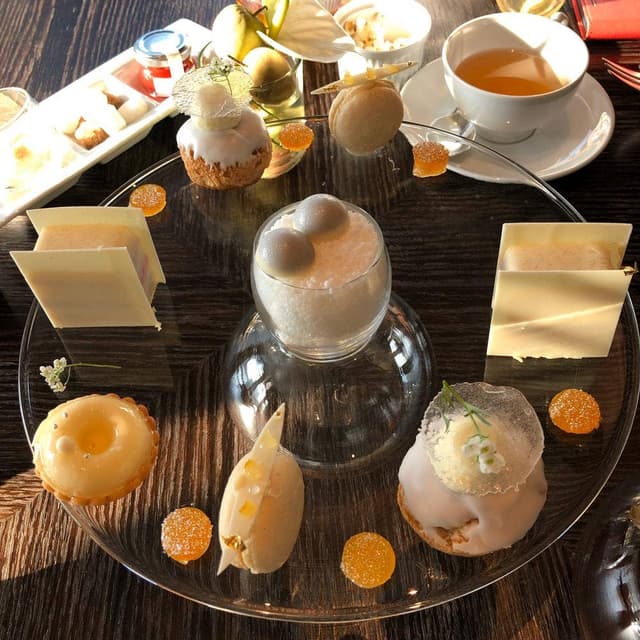 フォーシーズンズホテル丸の内 東京 Four Seasons Hotel Tokyo at Marunouchi - サブ画像2