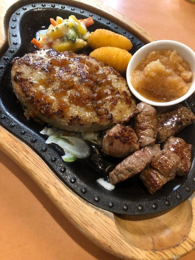 びっくりドンキー 矢田店 - サブ画像3
