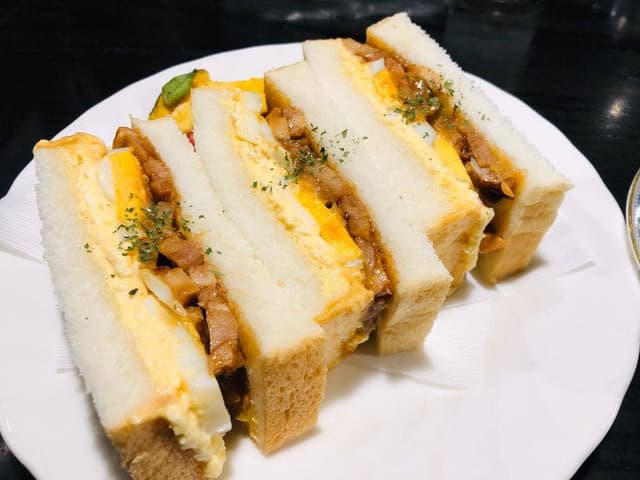 珈琲屋 らんぷ 宝塚店 - サブ画像1