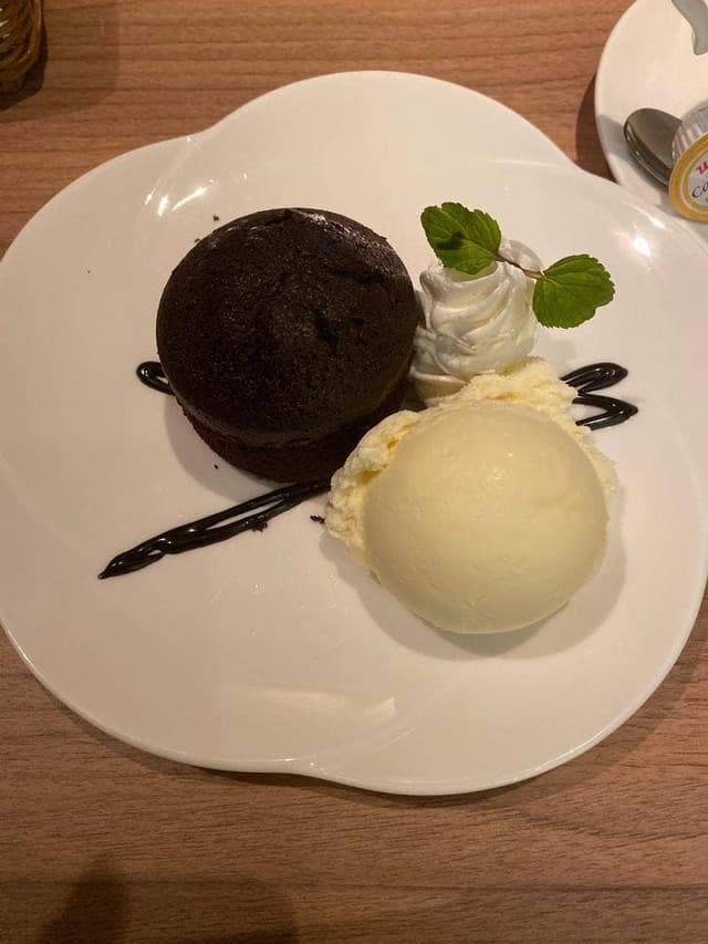 ビストロ＆Cafe 六朝館 - サブ画像1
