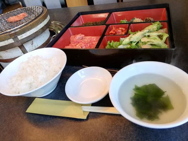 炭火焼肉 花備 - サブ画像1