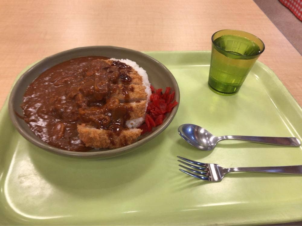 多摩美術大学内食堂