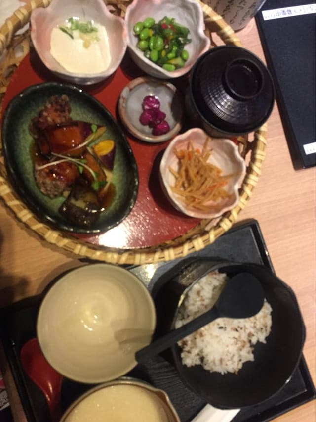 ご飯ととろろ とろ麦 エアポートウォーク名古屋店 - サブ画像3