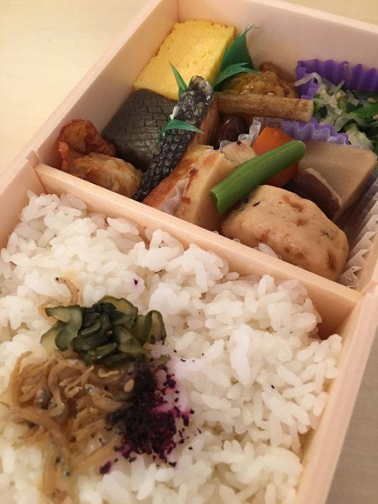板前弁当 湯島半之助