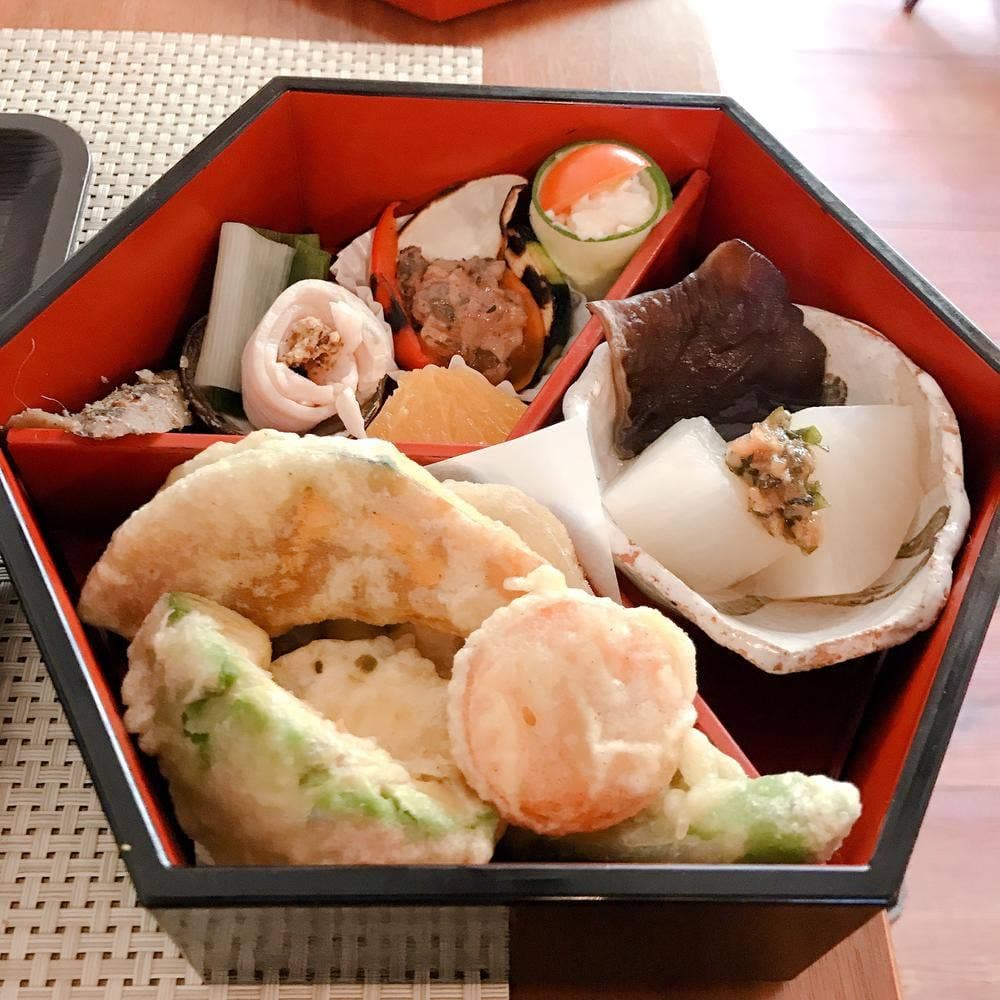 土土カフェ