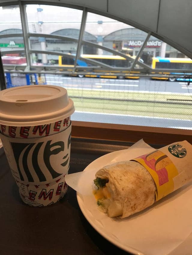 スターバックス コーヒー 鹿児島マルヤガーデンズ店 - サブ画像1