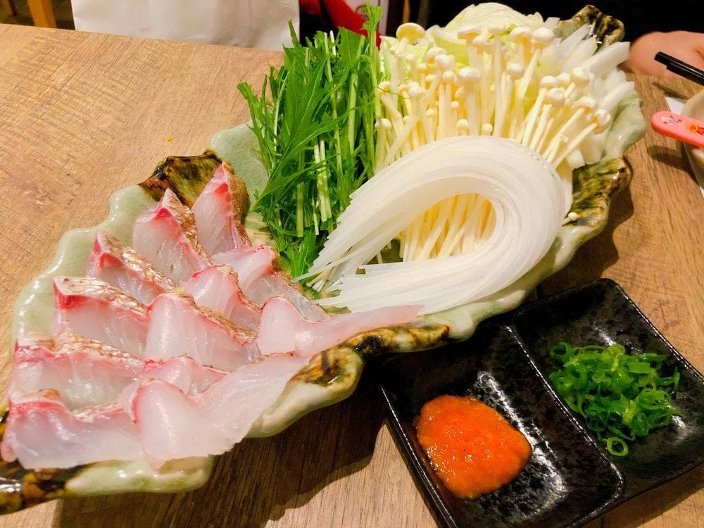 刺し盛と海鮮しゃぶしゃぶ あしたも魚～