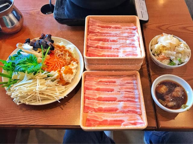 しゃぶ葉 国府津店 - サブ画像2