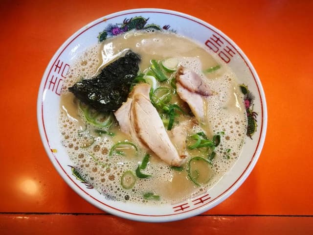 長浜ラーメン三吉 - サブ画像3