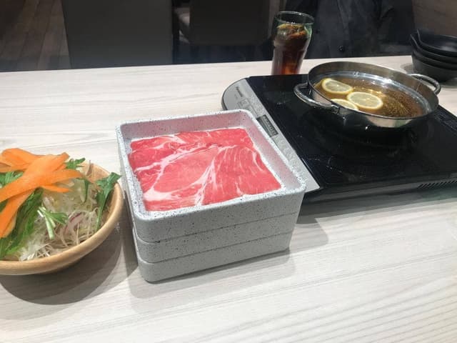 しゃぶしゃぶ食べ放題 かもぎゅうとん - サブ画像3
