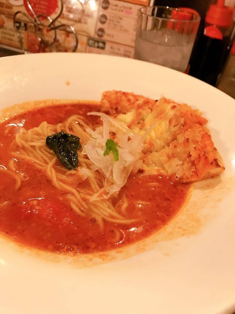 真っ赤なとまとらーめんとまこ 枚方市役所前店