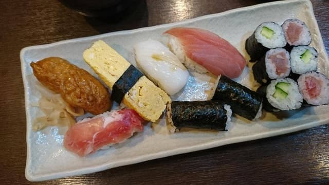 末広鮨 - サブ画像1