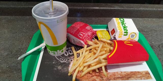 マクドナルド 目黒駅前店 - サブ画像1