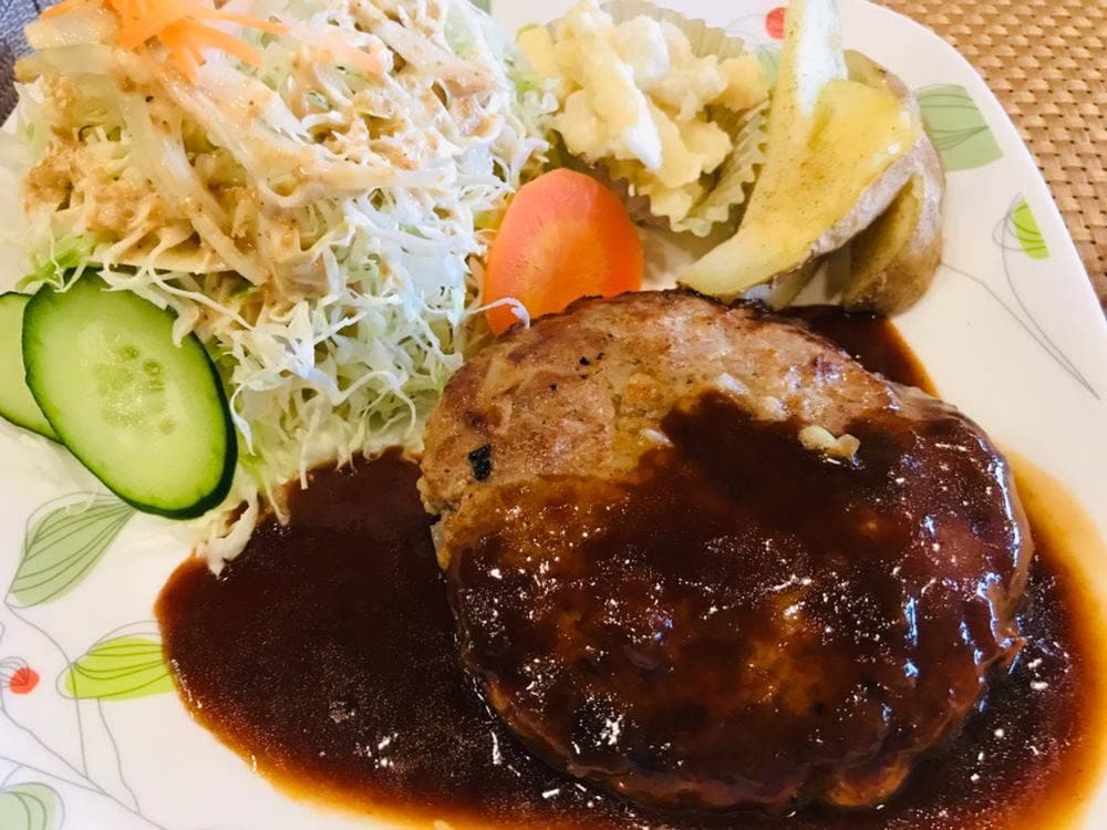 カフェバーメイプル