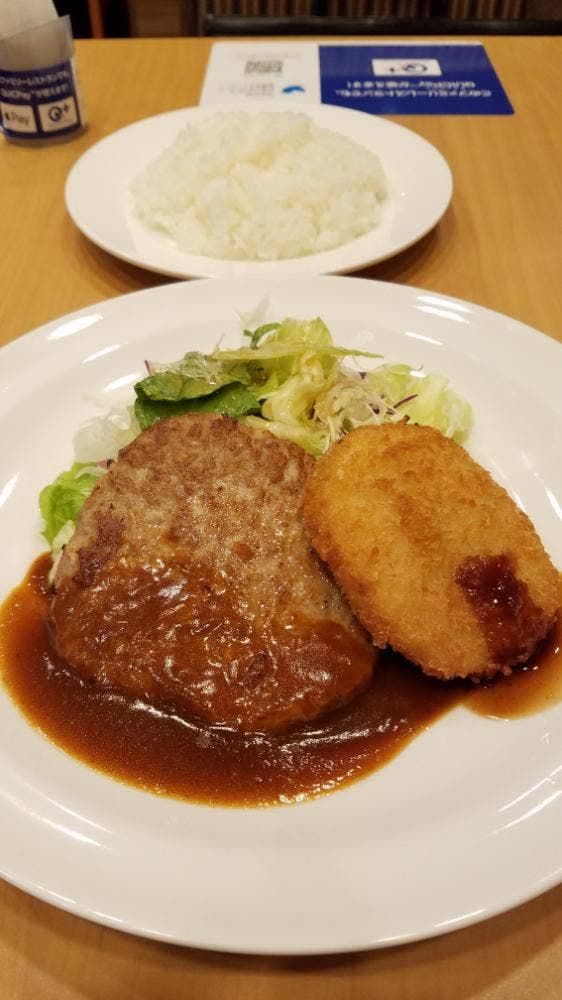 ガスト 鴨居店 - サブ画像1