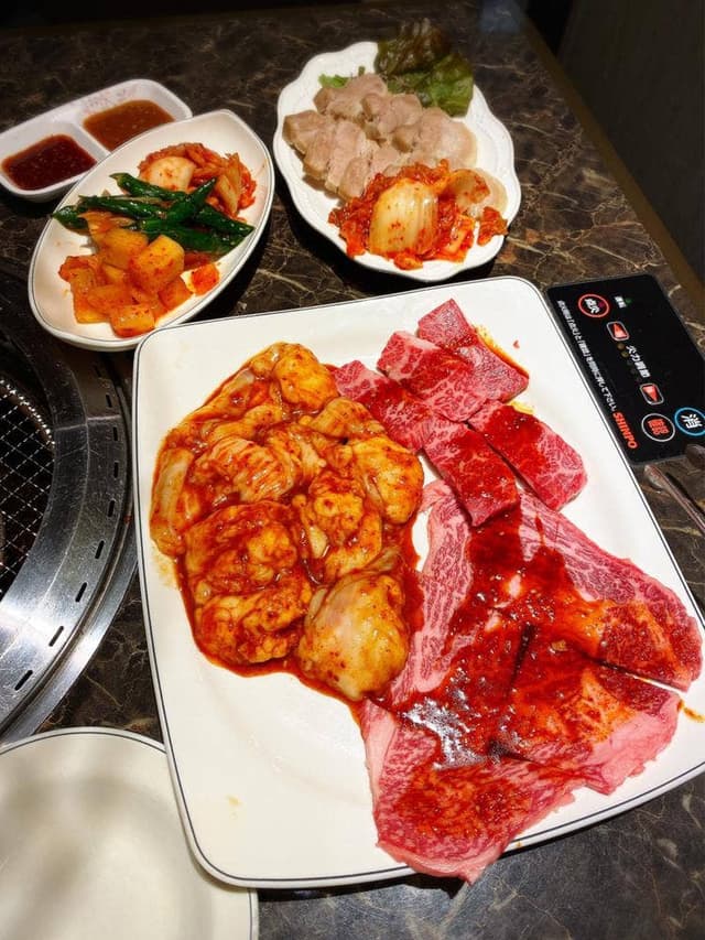焼肉・韓国料理 銀河 中央町店 - サブ画像1