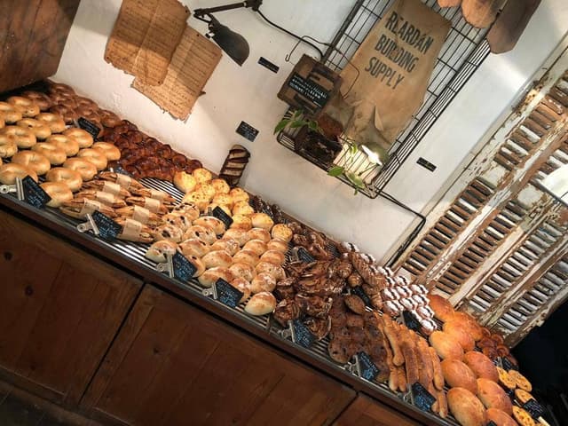 ヨシタベーカリー - サブ画像2