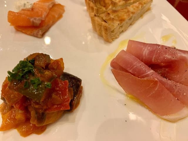 ビストロラグルヌイユ - サブ画像3