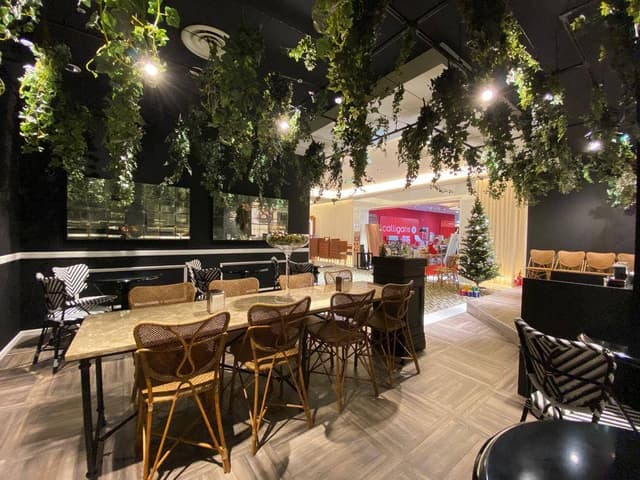PLUS CASA LOUNGE 大阪店 - サブ画像3