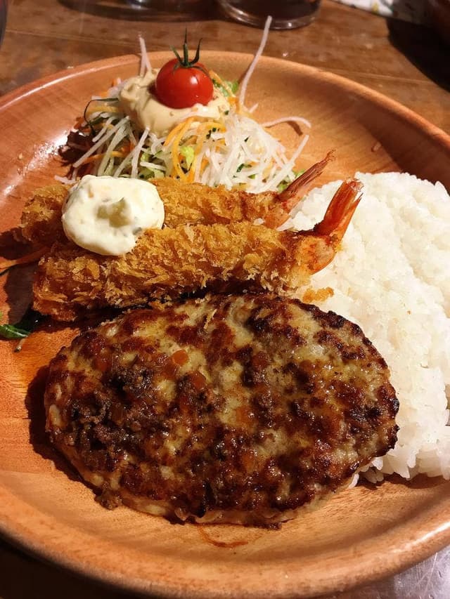 びっくりドンキー すすきの南5条店 - サブ画像1