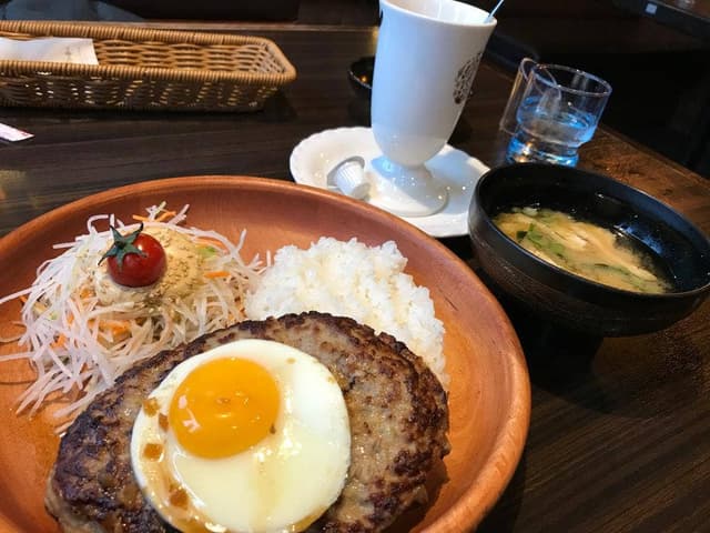 びっくりドンキー 美香保店 - サブ画像1