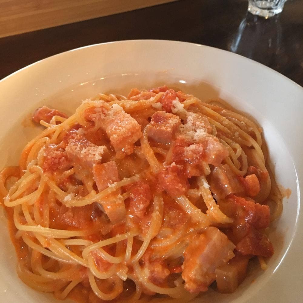 イタリア料理 コニッリオ