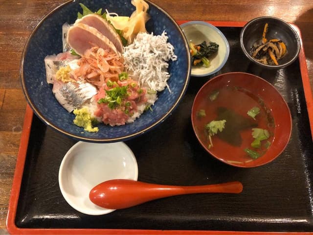 伊豆海鮮 どんぶりや - サブ画像3