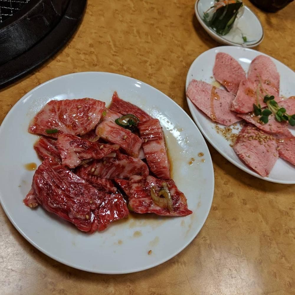 炭火焼肉 味楽来