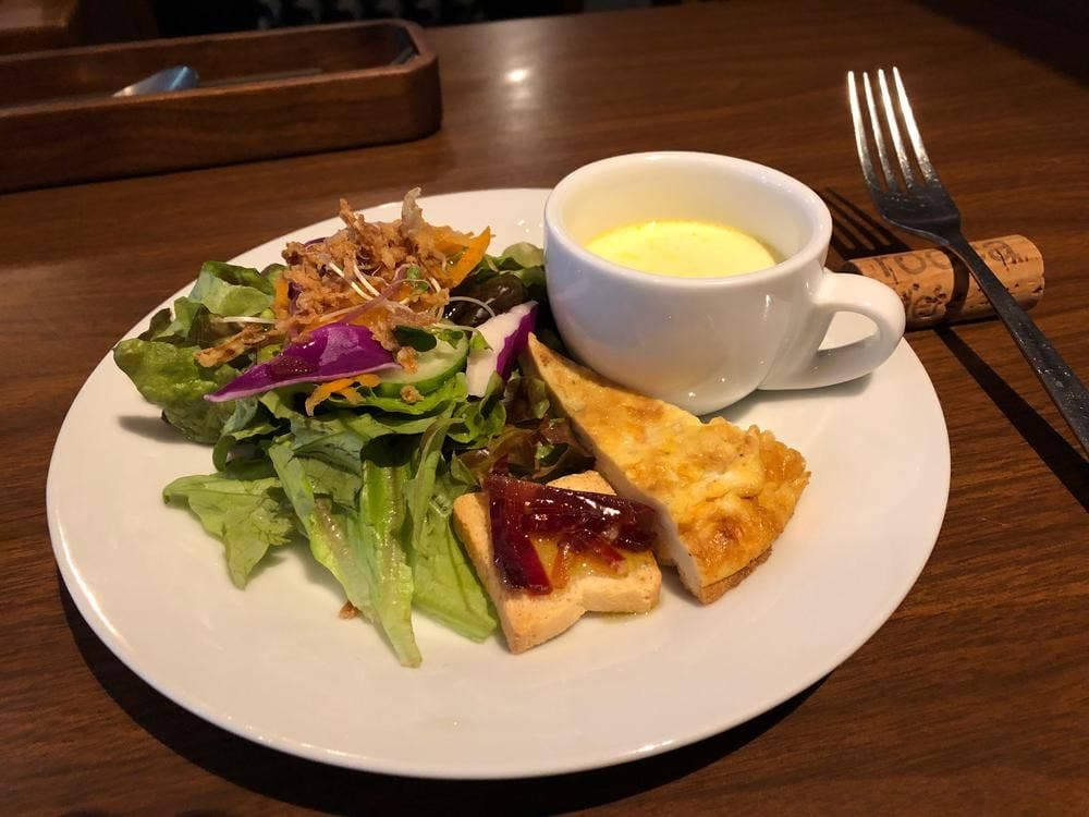 イタリア料理と自然派ワイン Lugol