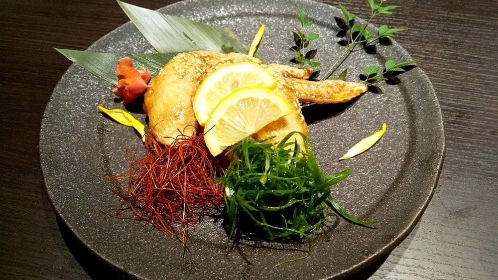 比内地鶏と個室 とり充 田町店